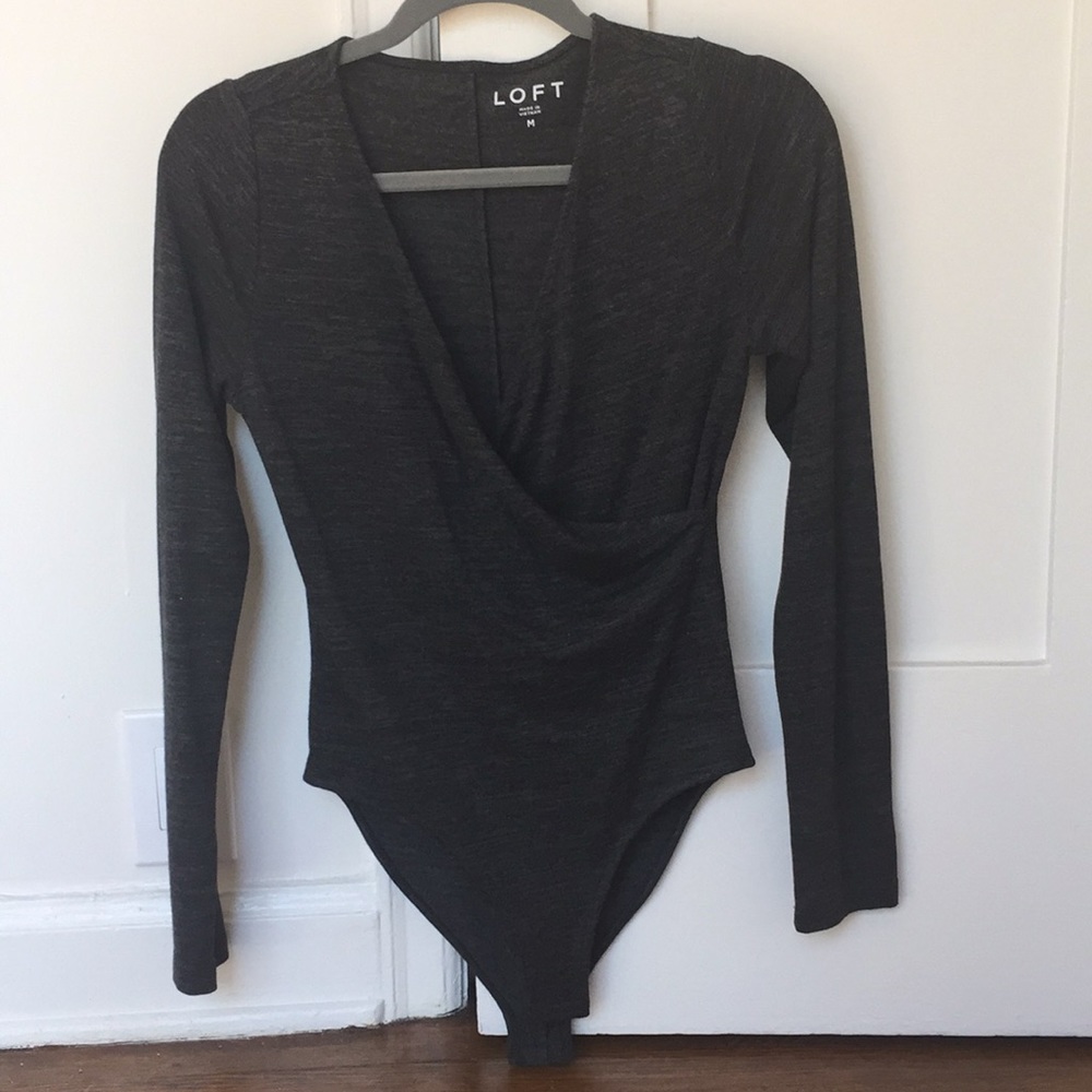 Ann Taylor Low Cut Gray Asymmetrical Long Sleeve